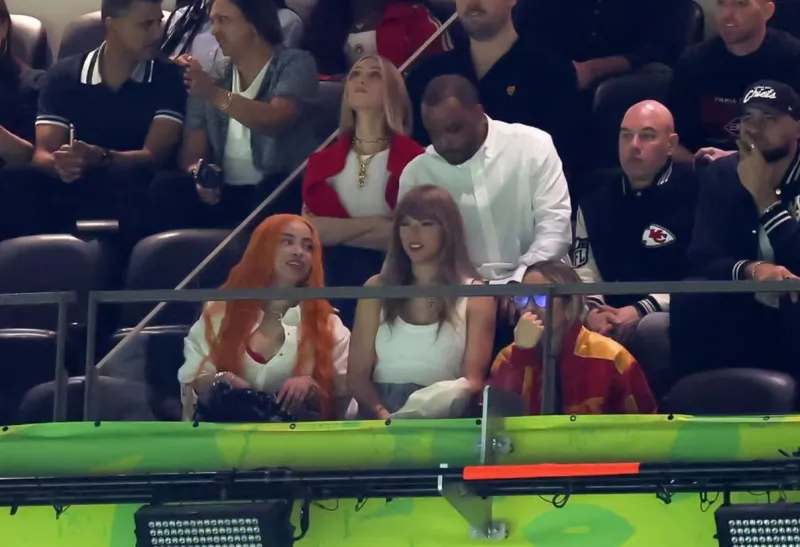 Chi ha accompagnato Taylor Swift al Super Bowl: Ice Spice e altre star al posto di Blake Lively