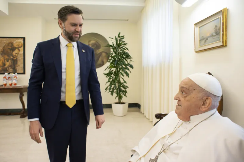 Dopo la morte di Papa Francesco: come la destra globale usa la fede per riscrivere la politica