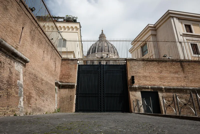 Dove dormono i cardinali durante il Conclave? Uno spazio riservato in attesa del nuovo Papa
