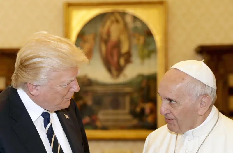 Trump e Papa Francesco: i retroscena della faida tra politica e fede