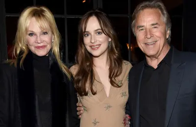 Dakota Johnson si confessa: crescere con genitori famosi è stato “doloroso e spaventoso”