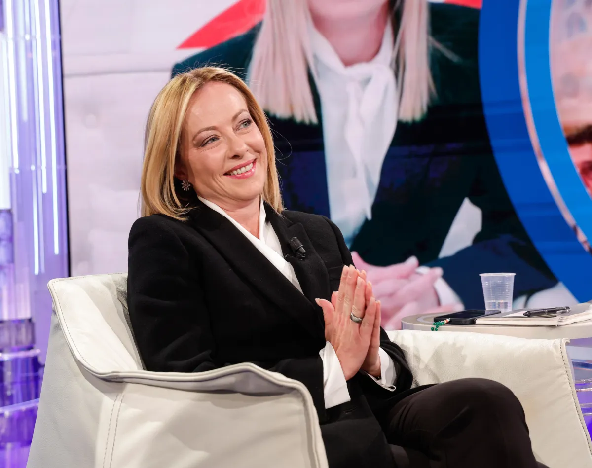 Sondaggi politici, Meloni non si ferma più: è davvero crisi nera per Elly Schlein