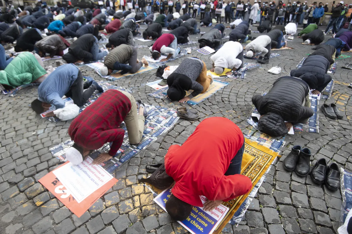 Nuovo allarme del giornale di Cerno: in Italia si sta costituendo un partito islamico