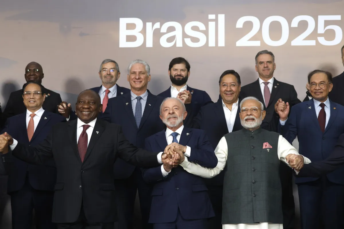Trump perde terreno, i BRICS guidano un nuovo mondo senza dominatori