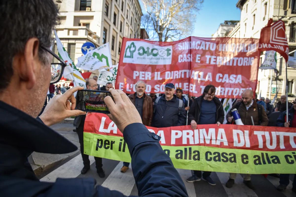 Sfratti più veloci, la guerra del governo a abusivi e morosi che non piace a Ilaria Salis e alla sinistra