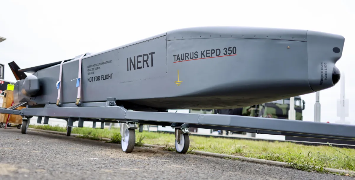 Terza guerra mondiale, i missili Taurus come i Tomahawk: il Toro tedesco potrebbe essere la scintilla fatale