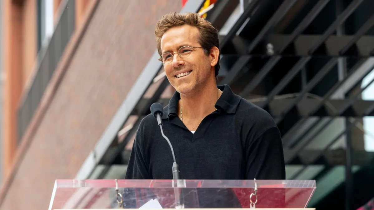 Ryan Reynolds in "Eloise": di cosa parla  e cast del live-action