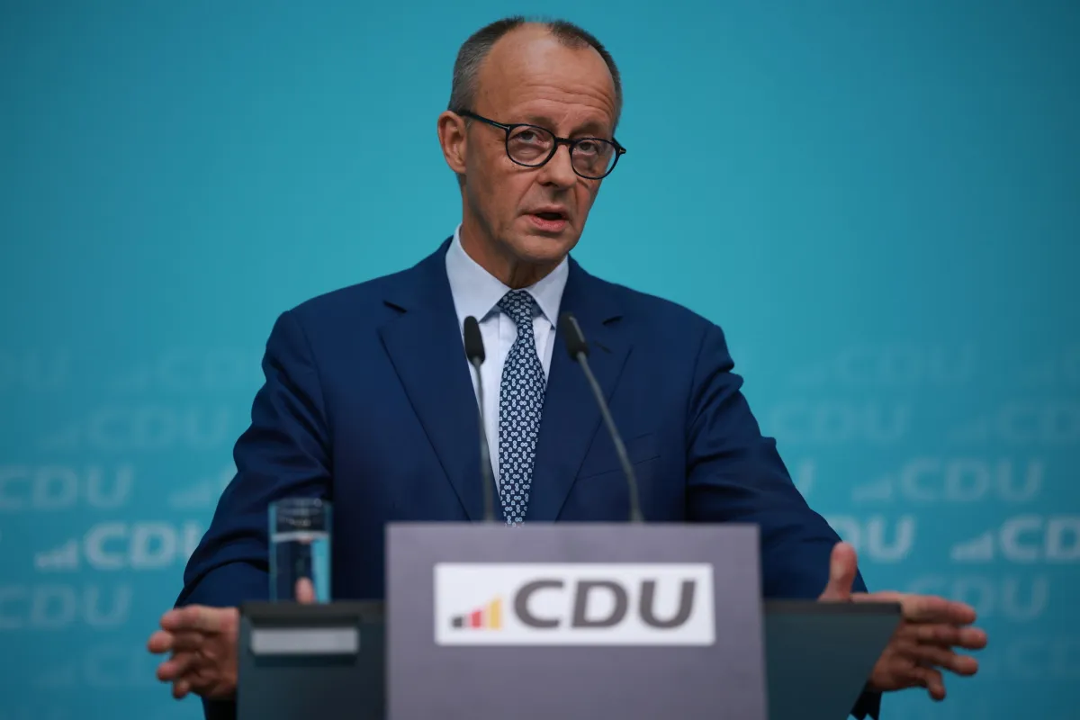 Fine della Germania buonista: Merz valuta di rispedire a casa i rifugiati siriani