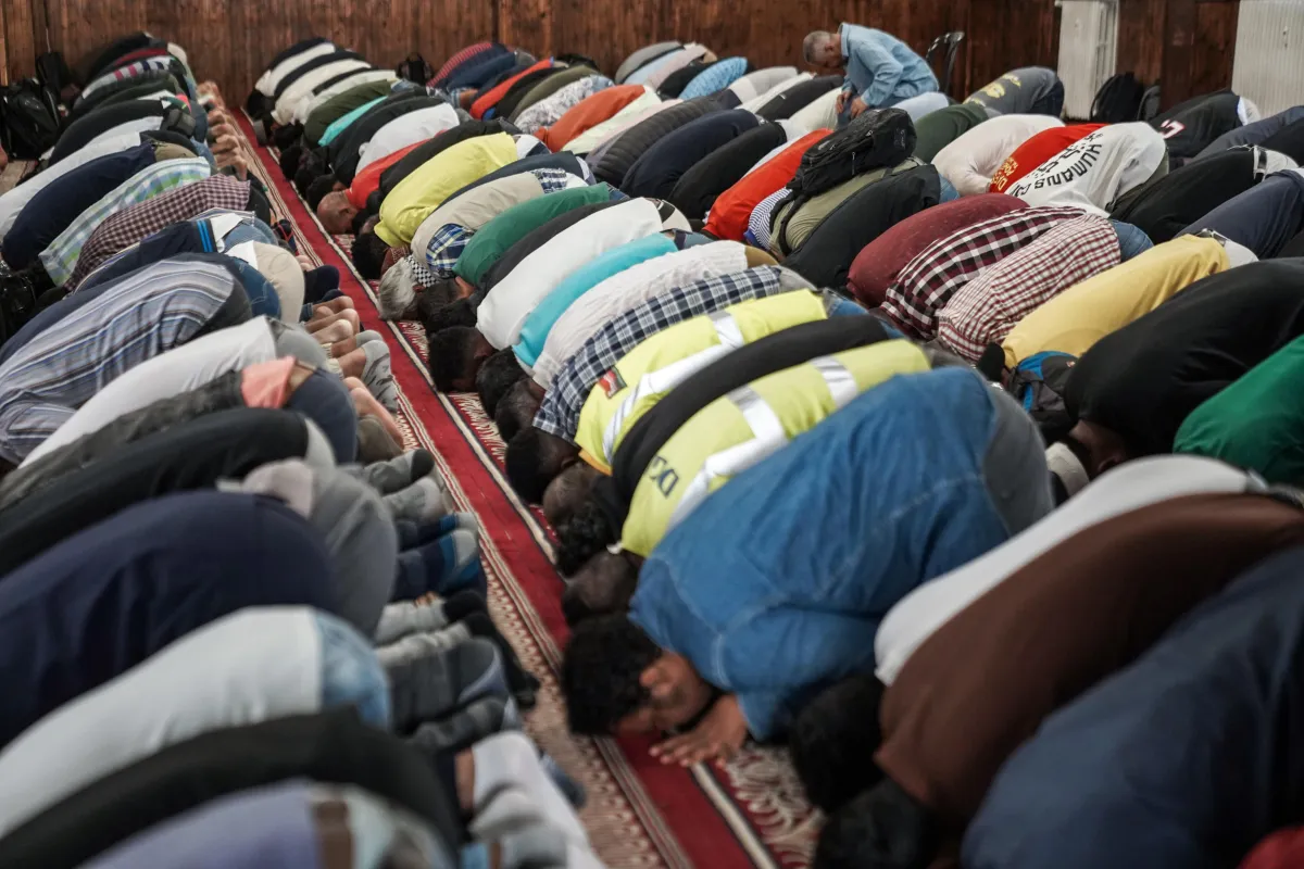 Timori di islamizzazione dell’Occidente? Da New York a Roma aumenta la paura di un "piano oscuro" 