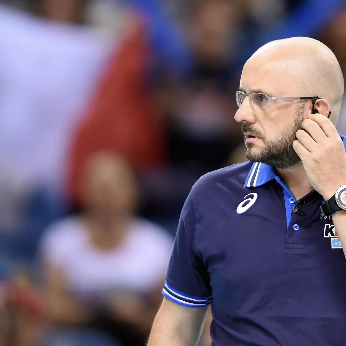 La palla vola e i pensieri scompaiono. Solo per un po’