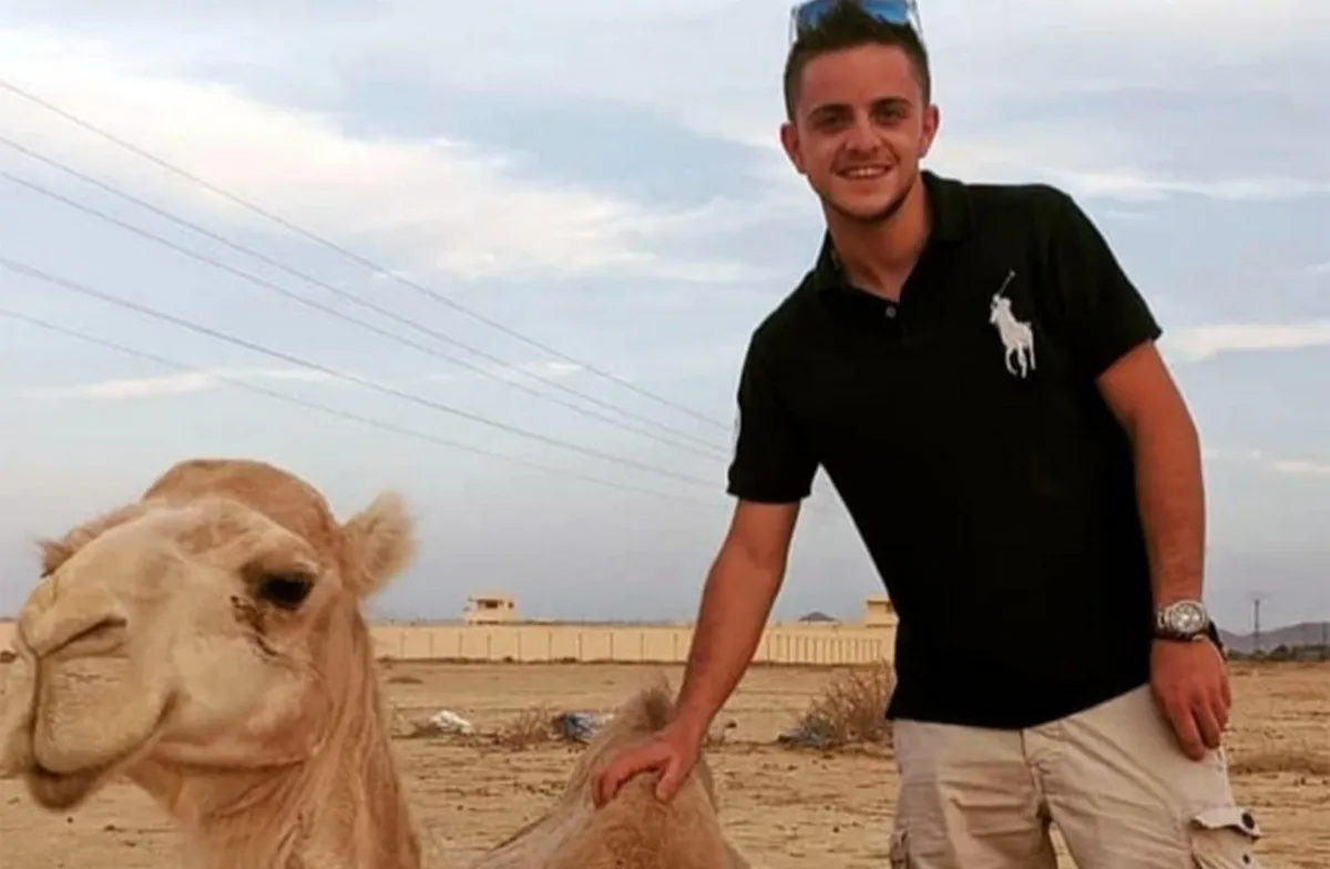 Alex Bonucchi morto folgorato in Algeria, condannato l’hotel. La madre: “Ora mi ridiano i suoi organi”