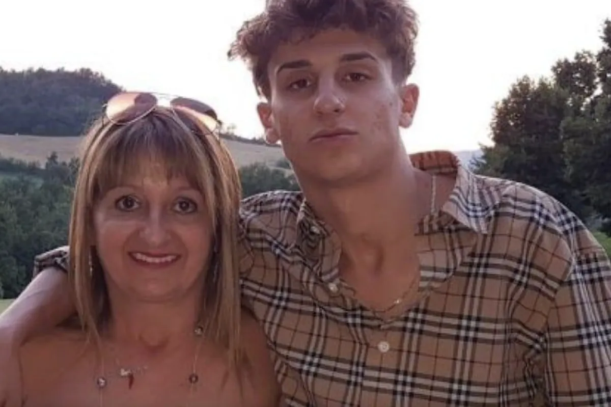 Alessandro Venturelli scomparso, la madre: "Nuove segnalazioni da Torino, continuiamo a cercare"