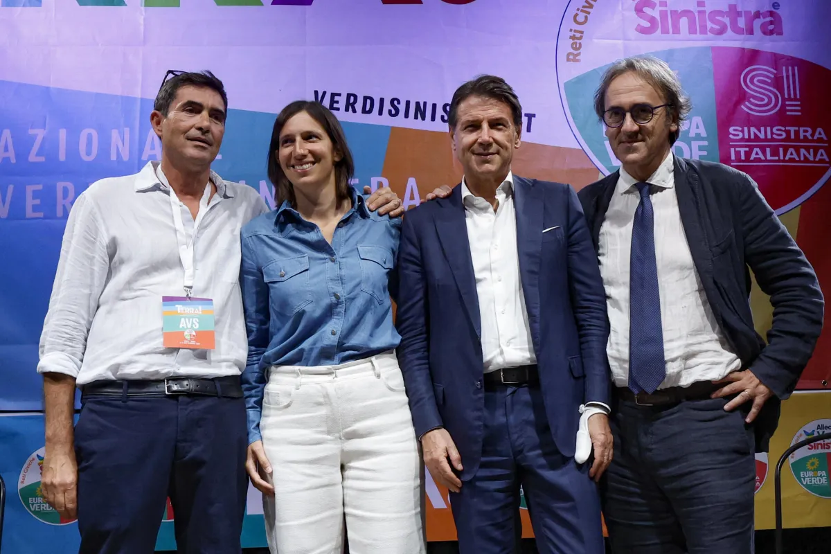 La sinistra "tradisce" il ceto medio? Chiama "ricchi" impiegati e lavoratori e poi rilancia la "patrimoniale rossa"