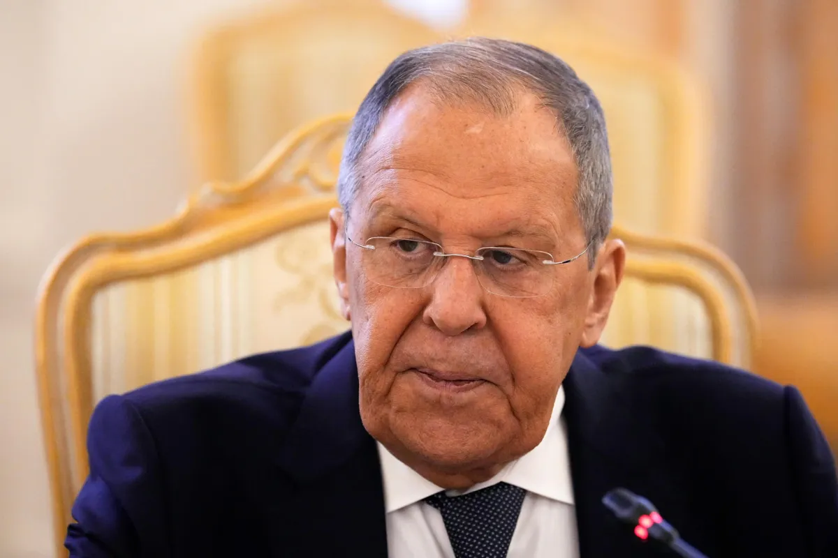 Lavrov troppo “filorusso” per il Corriere della Sera? Il caso dell’intervista che non si può leggere in Italia