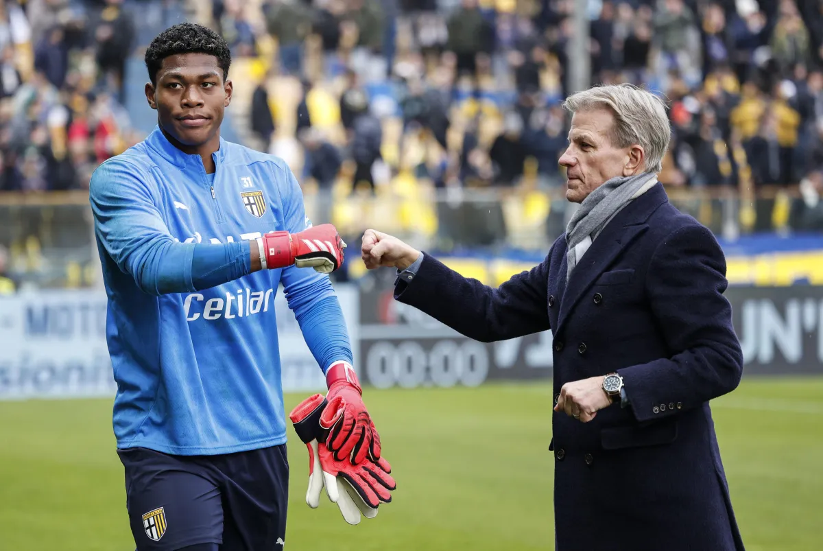 Quando rientra Suzuki per difendere i pali del Parma? I tempi di recupero dopo l'intervento alla mano