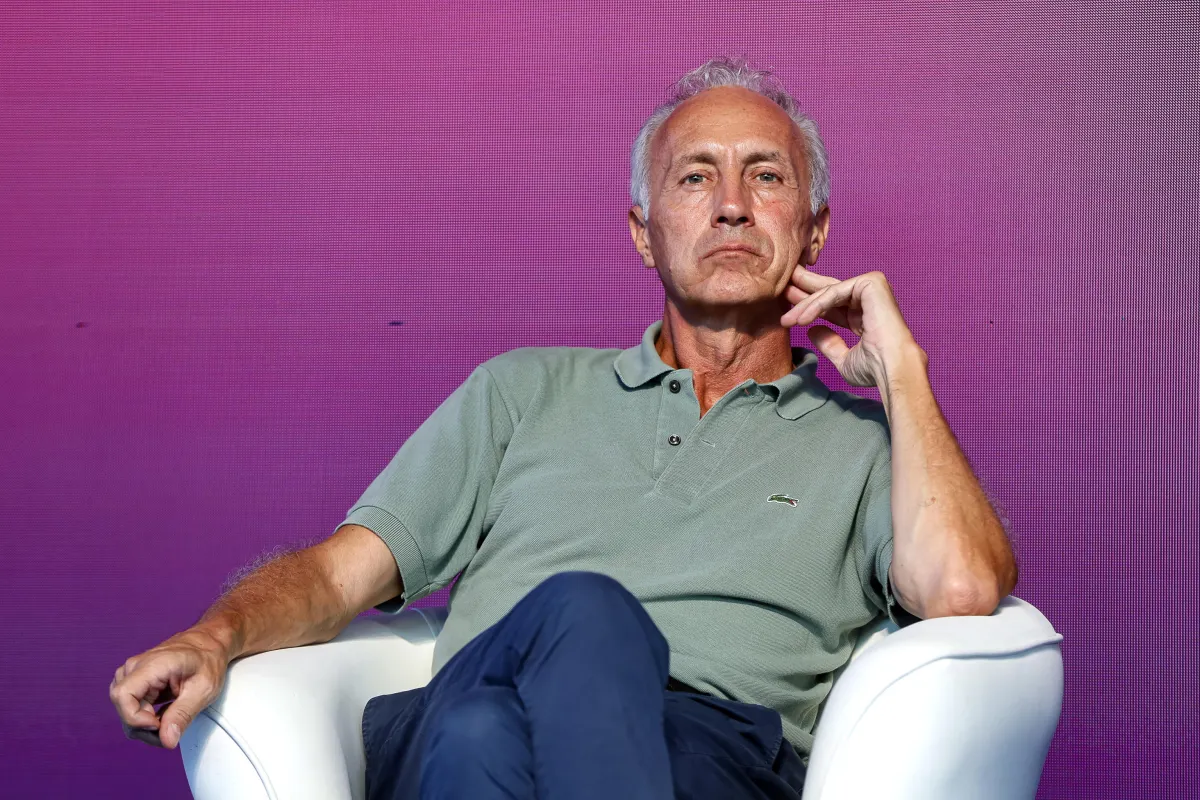 Nemmeno il tempo di scusarsi che Travaglio torna a fare il maestrino: ecco chi bacchetta