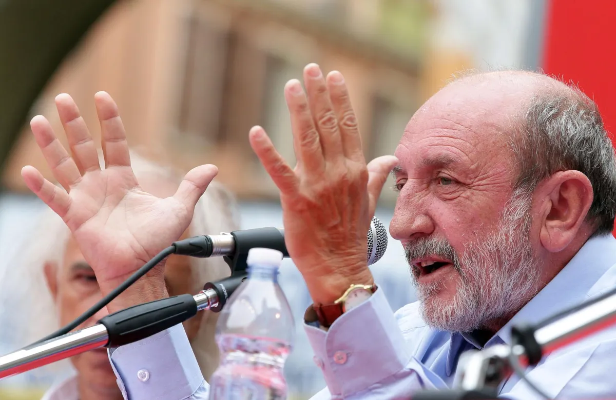 Feltri deride Galimberti (e la sinistra woke): "Meloni non piace agli italiani perché si trucca bene"