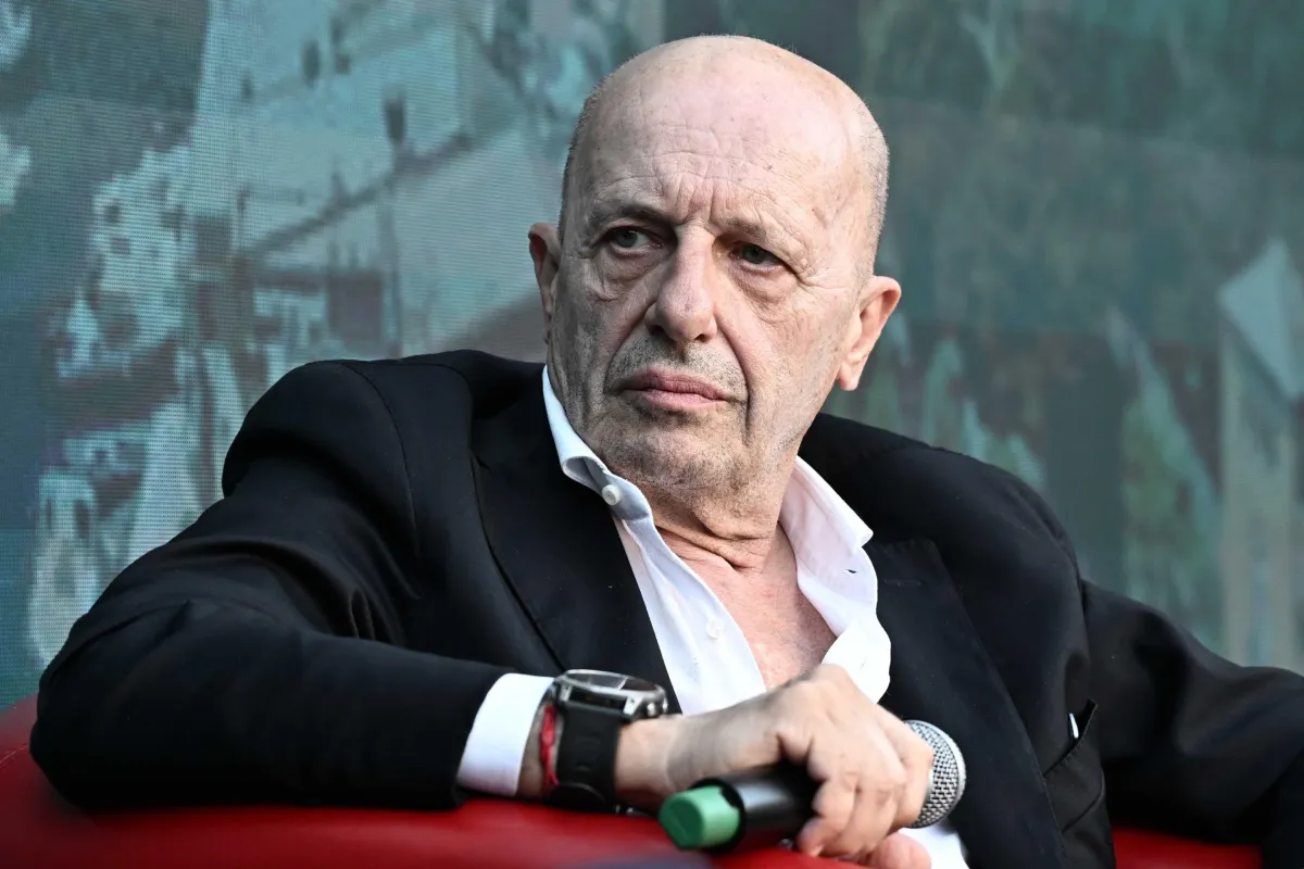 Sallusti contro i professoroni: non comprerebbe un'auto da Gramellini, Travaglio e Gratteri 