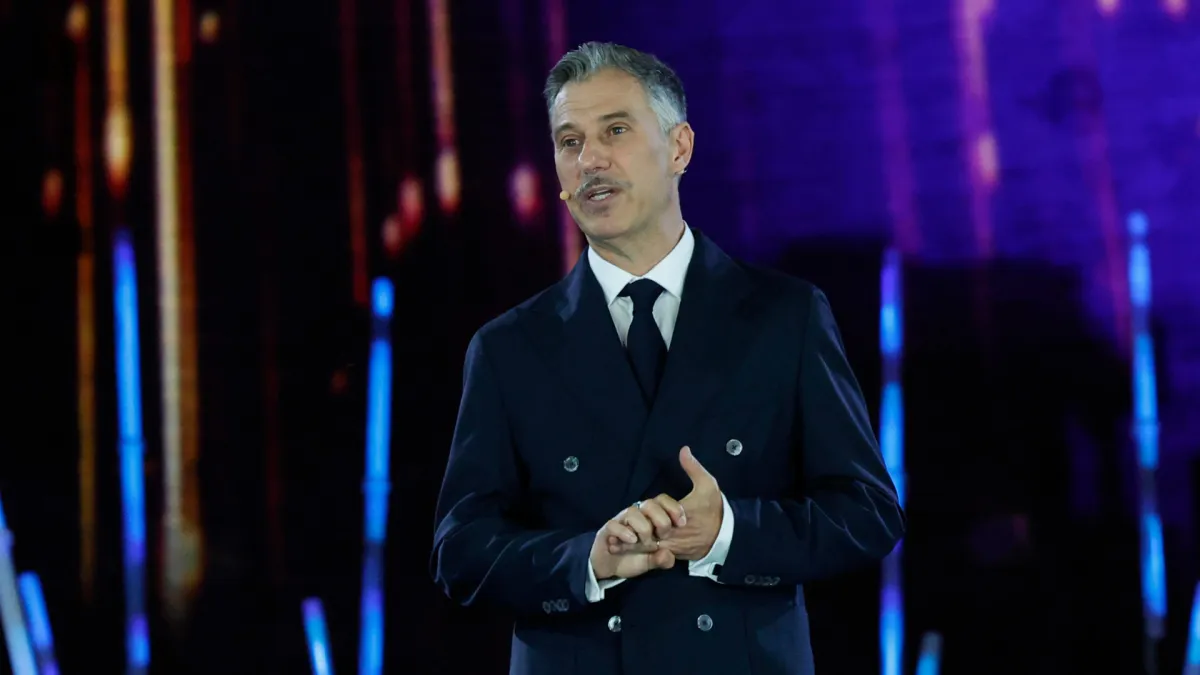 Gabriele Corsi: chi è la moglie e quanti figli hanno? La vita privata del conduttore