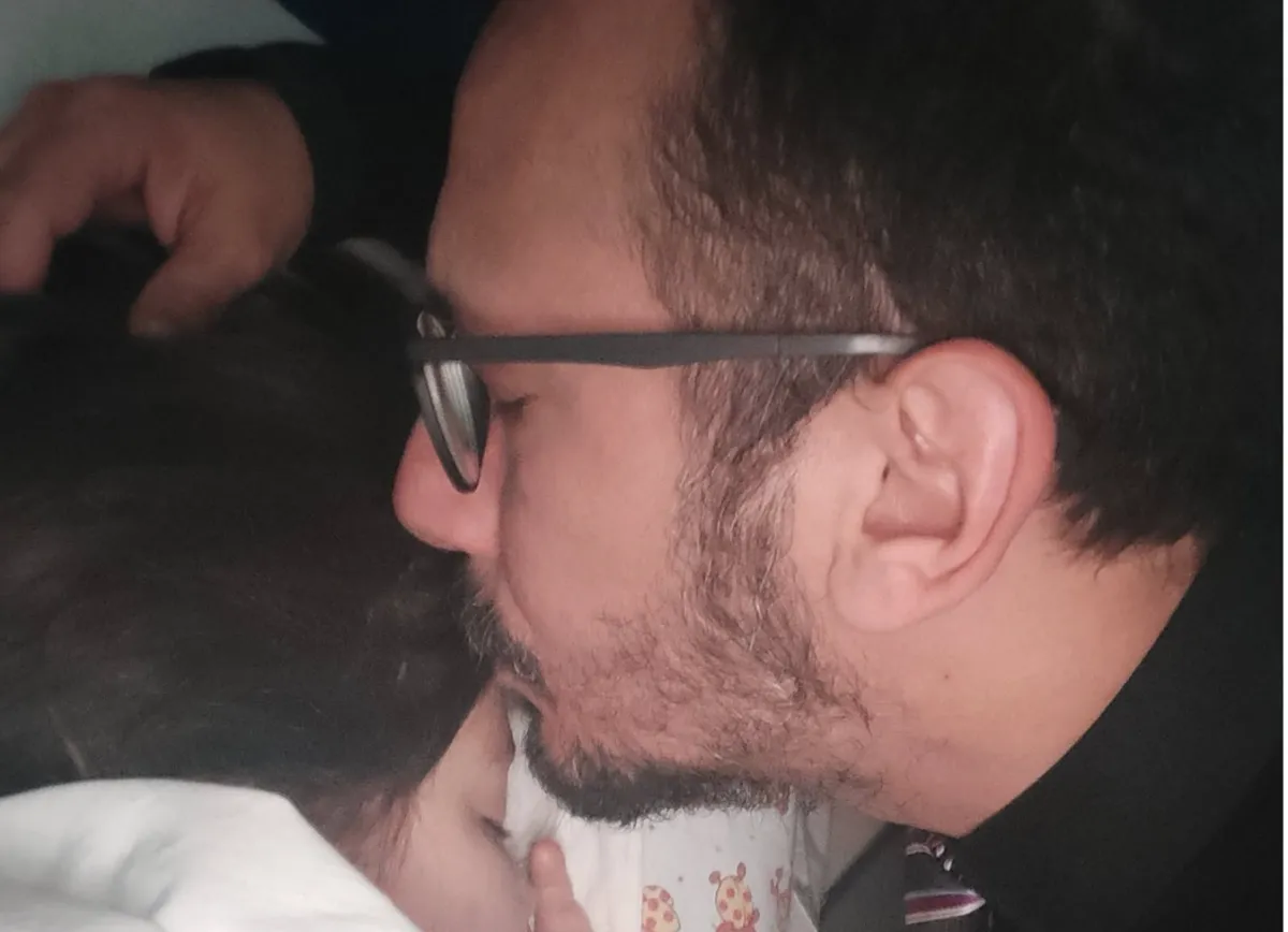 Storia di Zaira, bambina con una malattia ultra-rara. Papà Salvatore: "Lei è la nostra direzione"