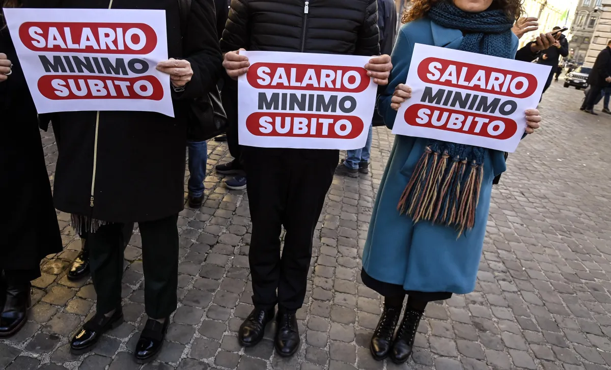 Povertà lavorativa e diseguaglianze: perché il salario minimo non può più aspettare? L’analisi dell’esperto Gogliettino