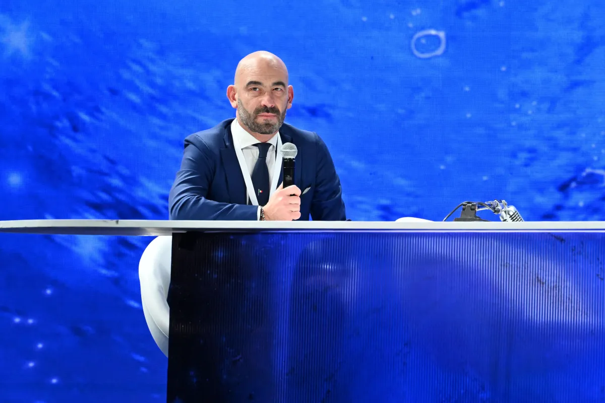 Morti per Covid, l’infettivologo Bassetti in Commissione: “Almeno il 50% dei decessi non era causato direttamente dal virus”