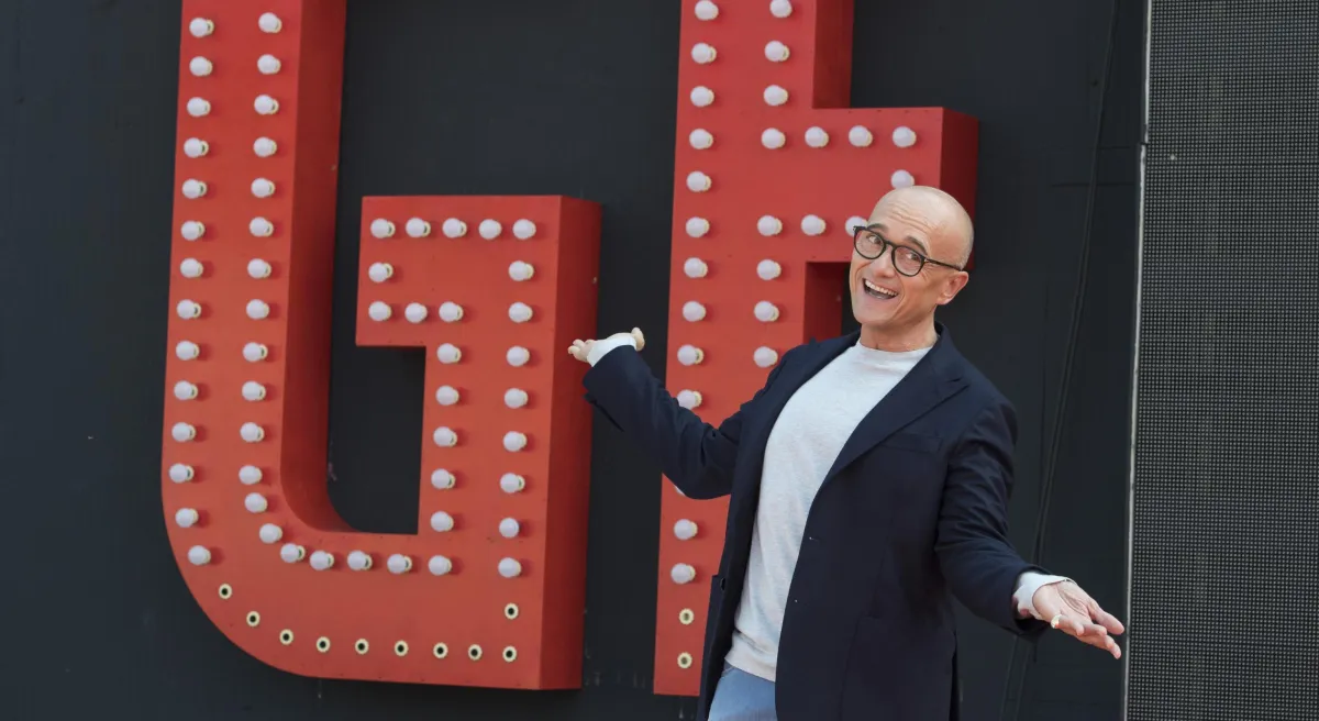 Vita privata di Alfonso Signorini: chi è il compagno Paolo Galimberti?