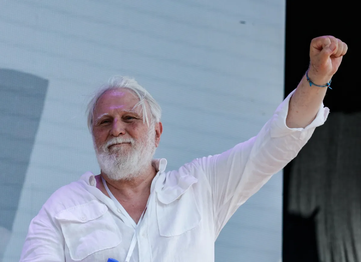 Gaza, Moni Ovadia: "Nessuna pace finché c'è il sionismo: ideologia colonialista e razzista"