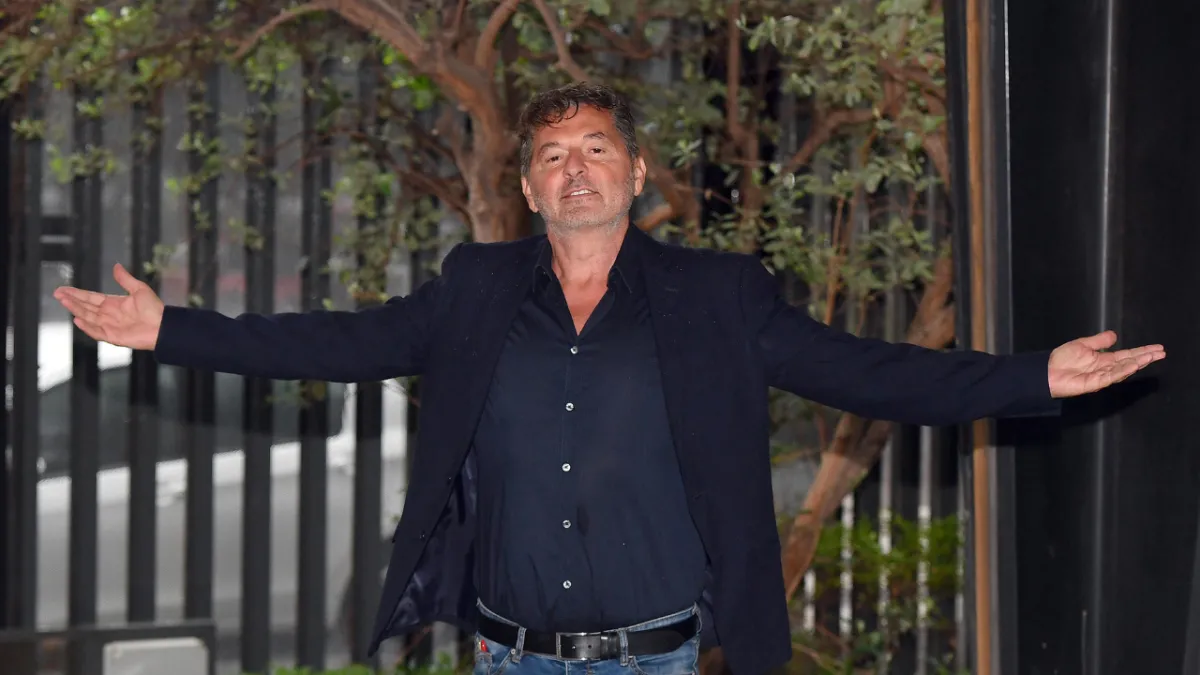 Le origini di Teo Mammucari: chi sono i genitori e dove vive oggi