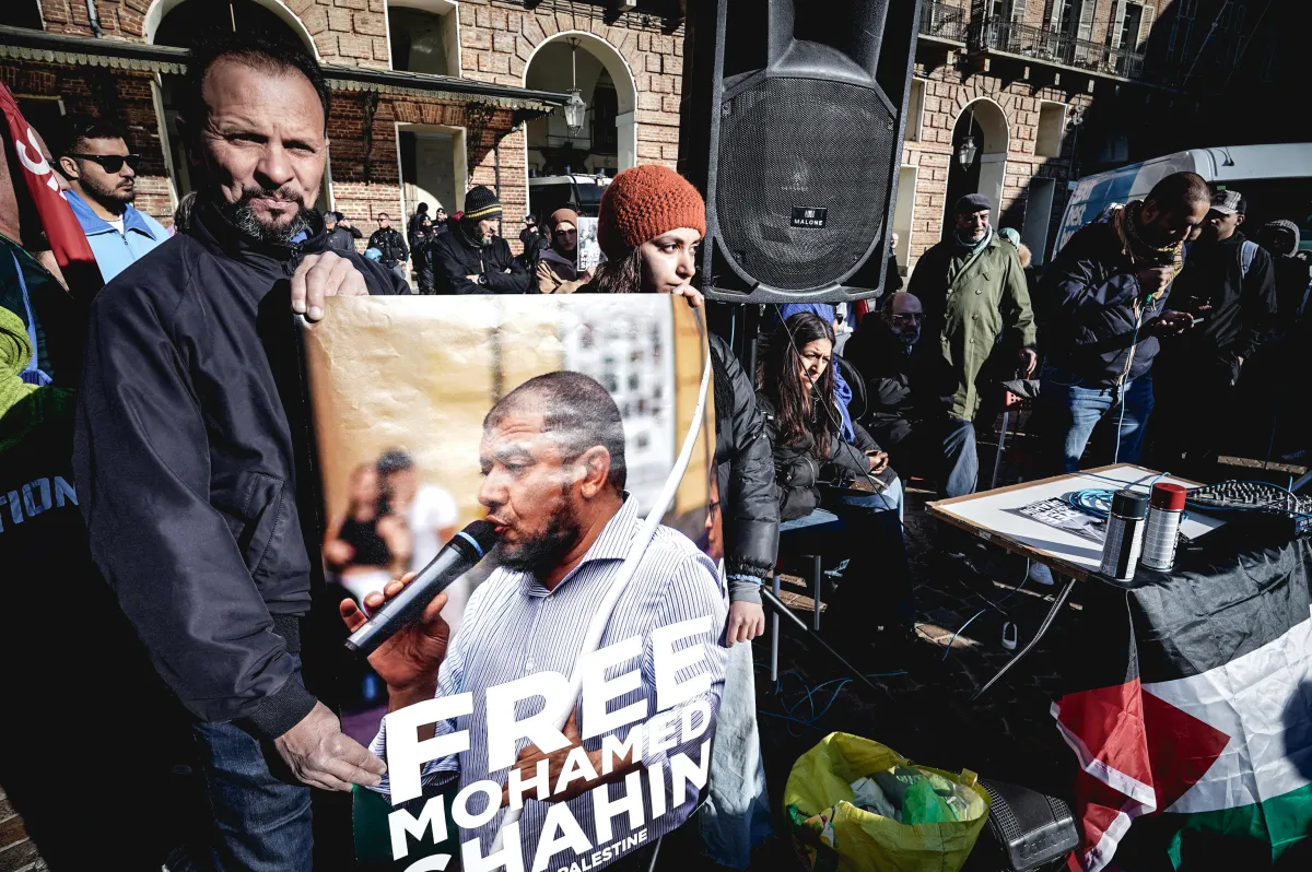 Chi è Mohamed Shahin, l'imam nel nome del quale ieri è stata devastata la redazione della Stampa