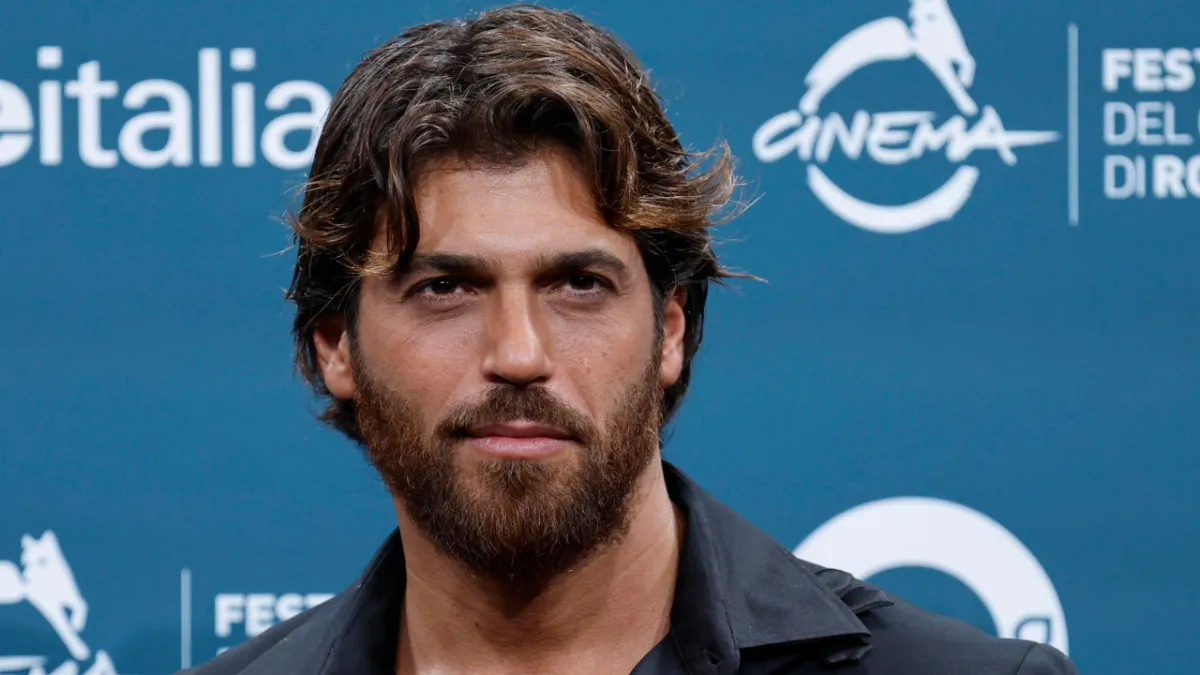 Le origini di Can Yaman: chi sono i genitori dell’attore?