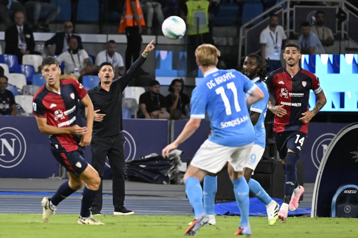 Napoli - Cagliari, ottavi di Coppa Italia: probabili formazioni e dove vedere il match del Maradona da dentro o fuori