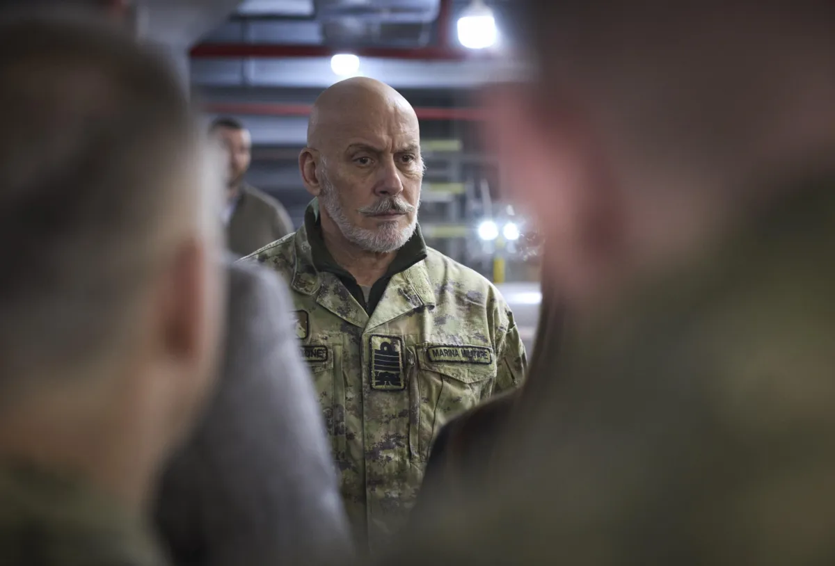 Cavo Dragone, l’ammiraglio Nato divide il Governo. Cosa ha detto e come ha reagito Salvini