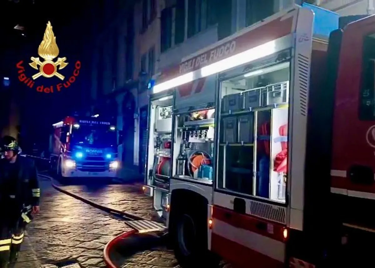 Chi era Maria Rosaria Schiano, morta nell'incendio del suo appartamento a Pozzuoli: grave il marito 