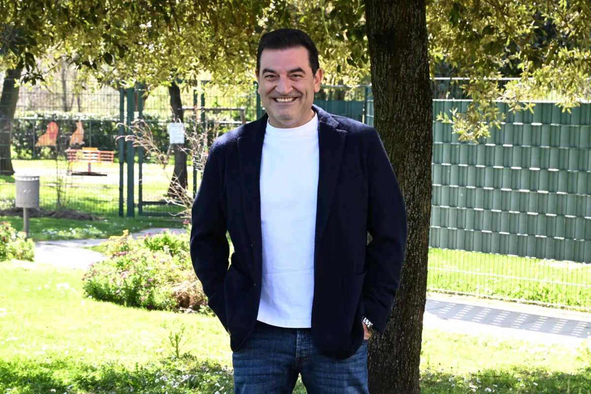 Vita privata di Max Giusti: quanti figli ha e chi è la moglie del conduttore?
