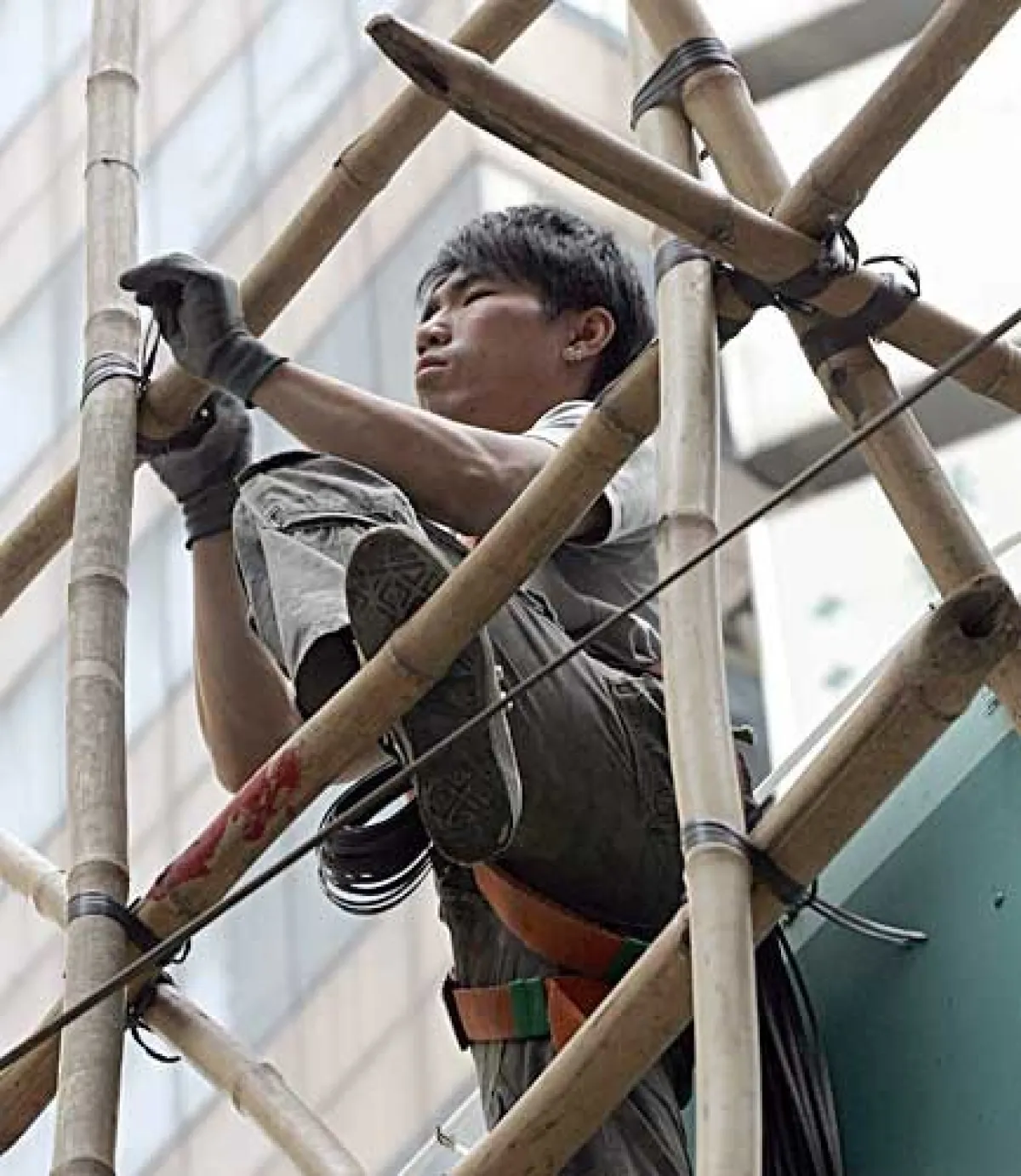Il rogo al Wang Fuk Court sconvolge la città di Hong Kong