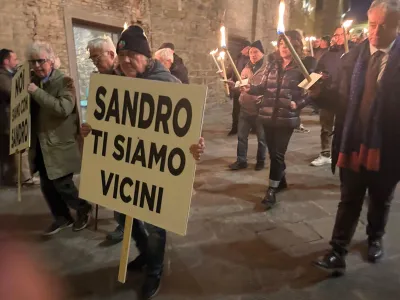 Arezzo, uccise il vicino che stava per demolirgli casa con la ruspa, assolto Sandro Mugnai: la storia
