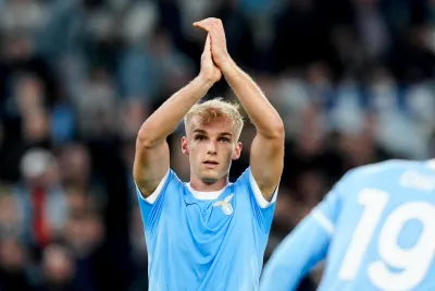 Infortunio Isaksen con il Bologna: quando torna l'esterno della Lazio? 