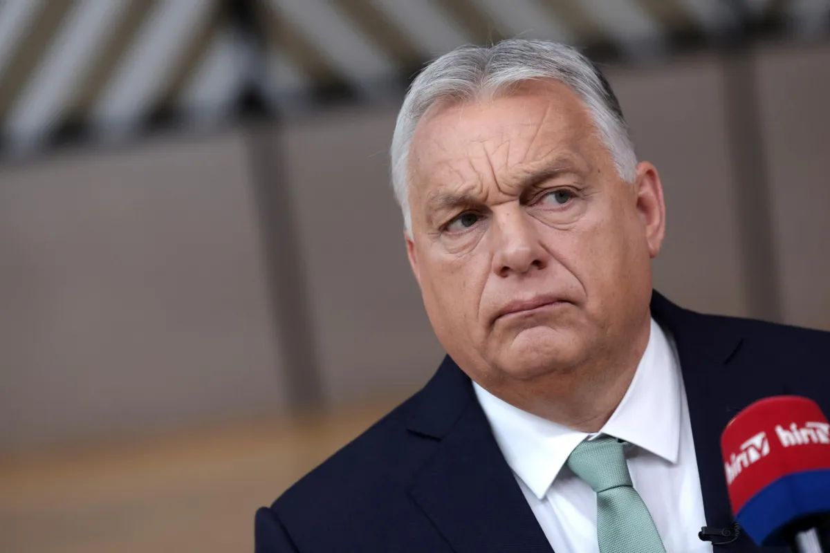 Ue, Orban frena l’opzione eurobond per finanziare Kiev: Bruxelles cerca una via d’uscita