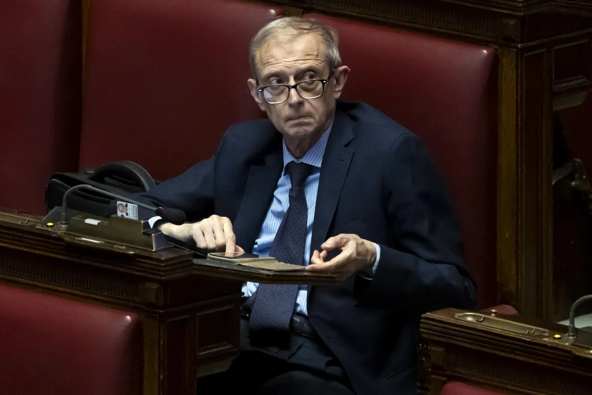 Perché Piero Fassino è finito al centro delle polemiche per una sua visita in Israele