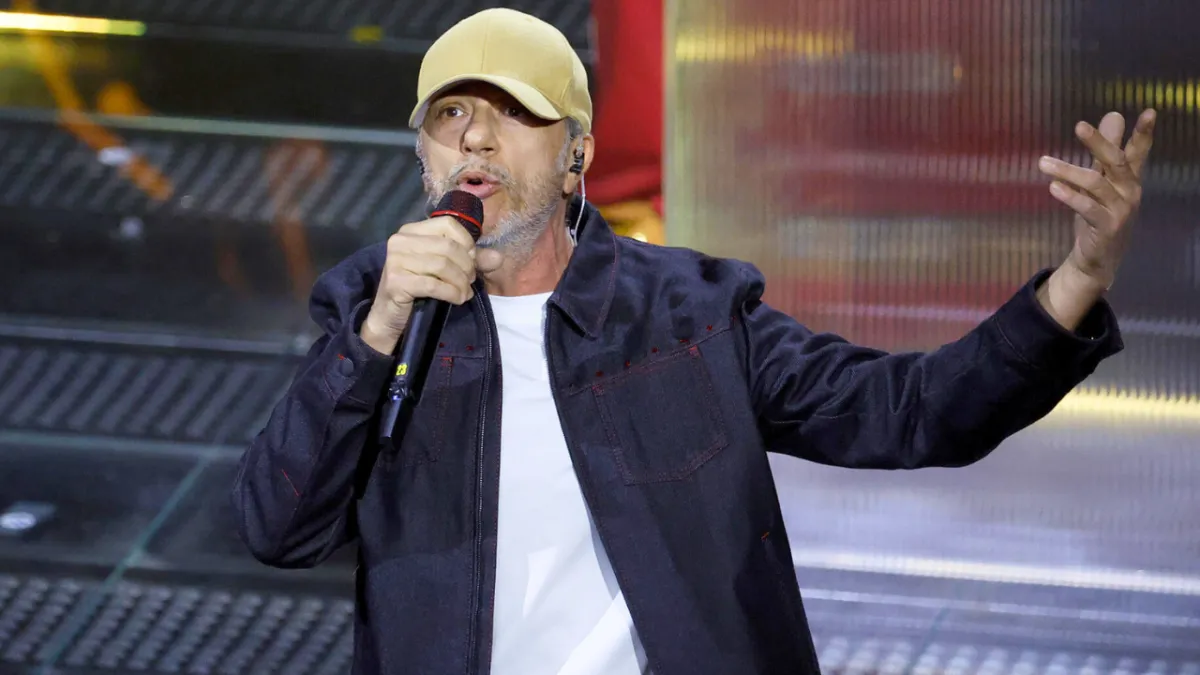 Neffa torna sul palco nel 2026: biglietti e scaletta per l’imperdibile club tour