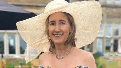 Come è morta e che malattia aveva Sophie Kinsella? Addio alla celebre scrittrice 