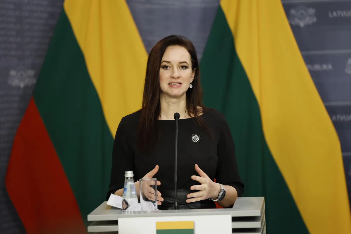 Perché la Lituania ha dichiarato lo stato di emergenza: crescono le tensioni con la Bielorussia