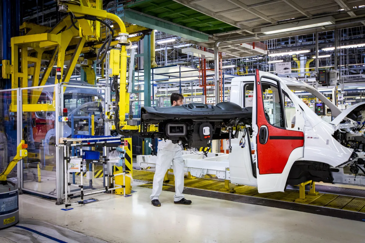 Disoccupazione in calo, ma l’Italia smette di cercare lavoro: cosa nascondono i dati ISTAT 2025