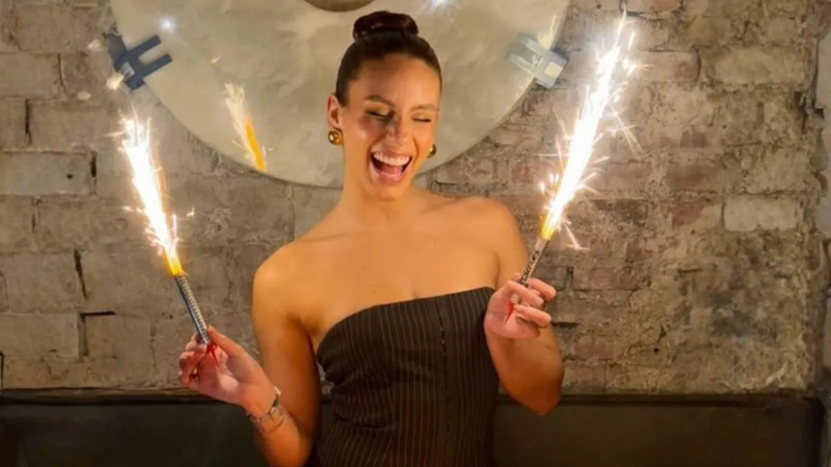 Emily Pallini e Nicola Zalewski sono una coppia: la foto virale del bacio