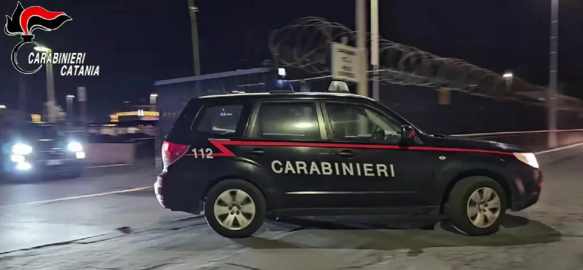 Catania, rapinano un’abitazione fingendo una consegna: maxi bottino da 500mila euro, due arresti