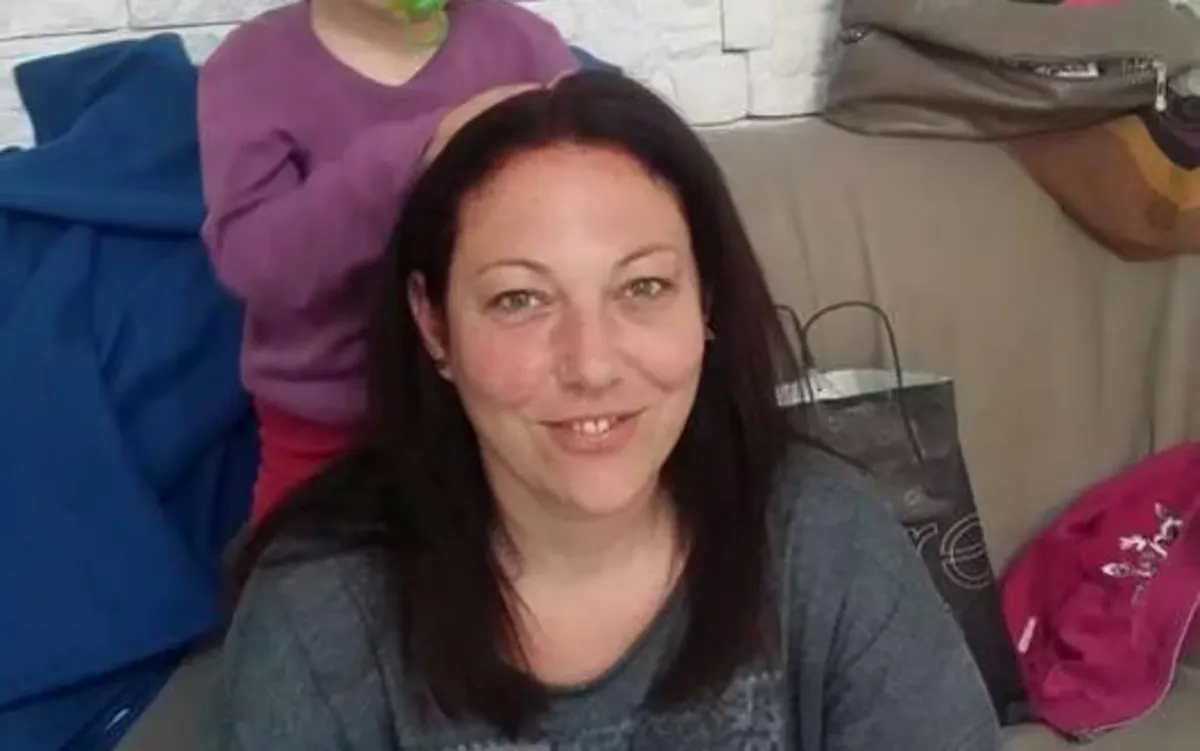 Tania Bellinetti morta dopo una caduta dal balcone a Bologna, sotto accusa l'ex: "La maltrattava" 