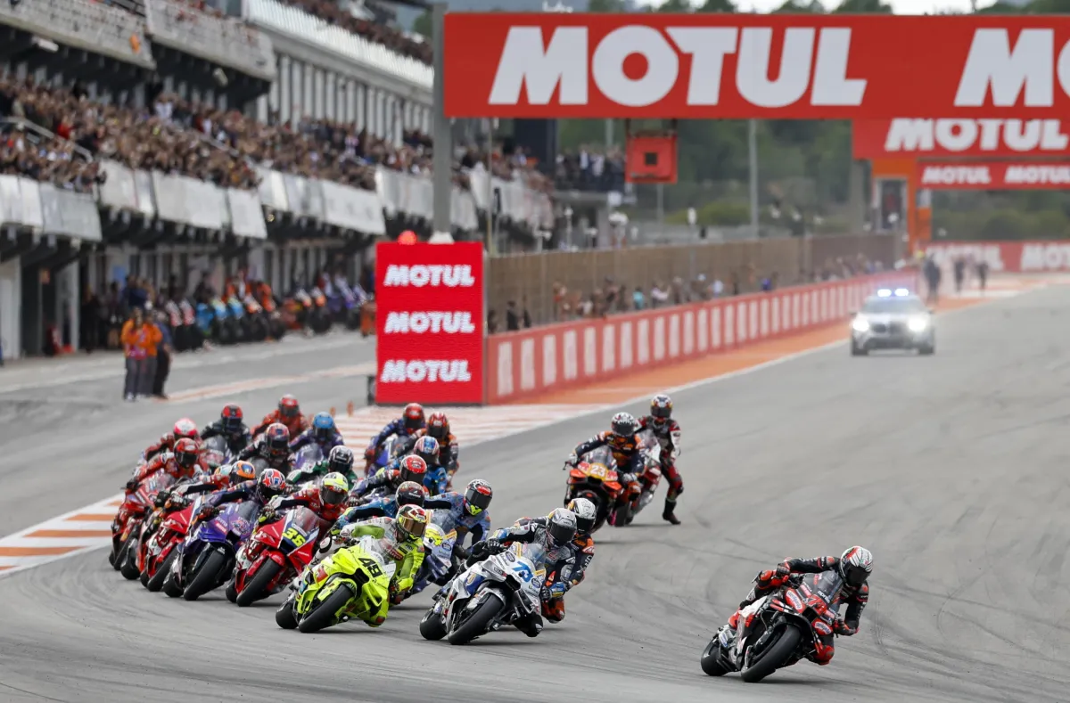 MotoGP, quando inizia la stagione 2026? Date e orari di tutti i Gran Premi