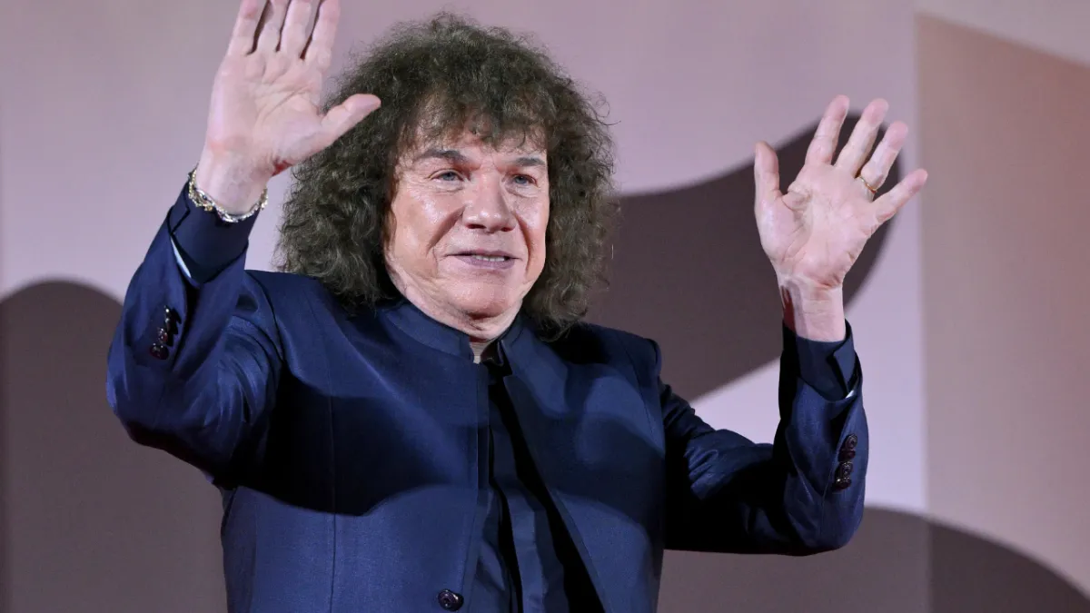 Il patrimonio di Riccardo Cocciante: quanto ha guadagnato e dove vive oggi