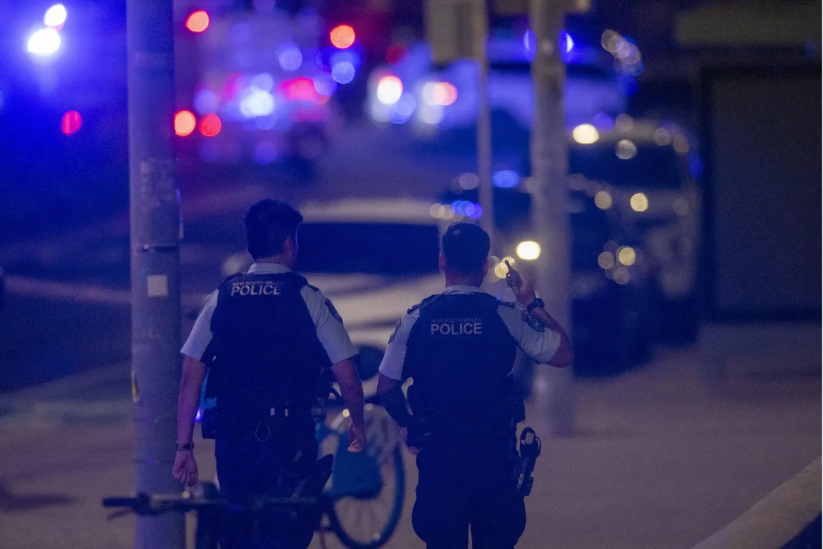 Attentato a Bondi Beach, sparatoria durante la festa ebraica: cosa è successo e il bilancio delle vittime